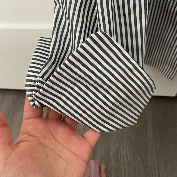 Off shoulder button up shirt - Picture 3 of 5